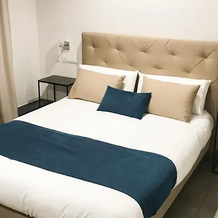 Duque De Calabria Отель Мансанера