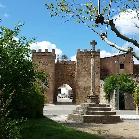 Отель Duque De Calabria