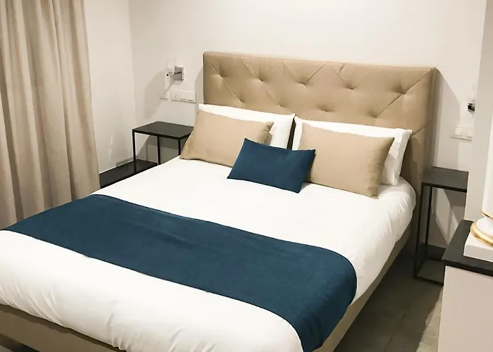 Duque De Calabria Hotell Manzanera