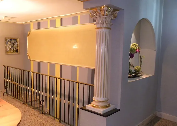 Hotell Duque De Calabria