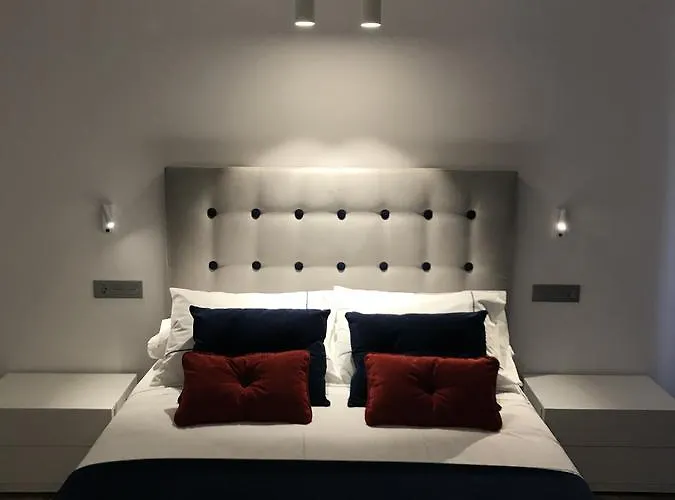 Duque De Calabria Hotell 3*